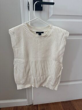 Forever 21 Cream Knit Sleeveless Sweater Vest